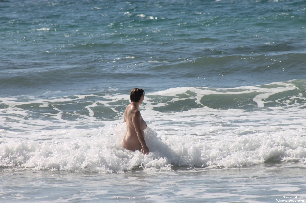 Kelly Streaking & Skinny Dipping #8